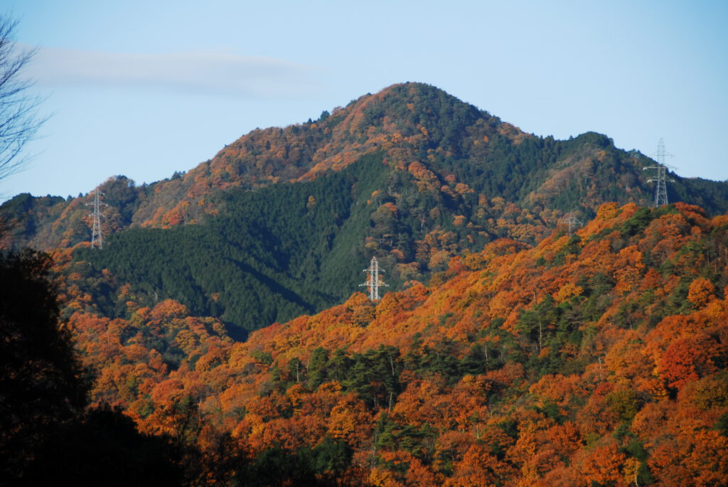 秋色の国見岳