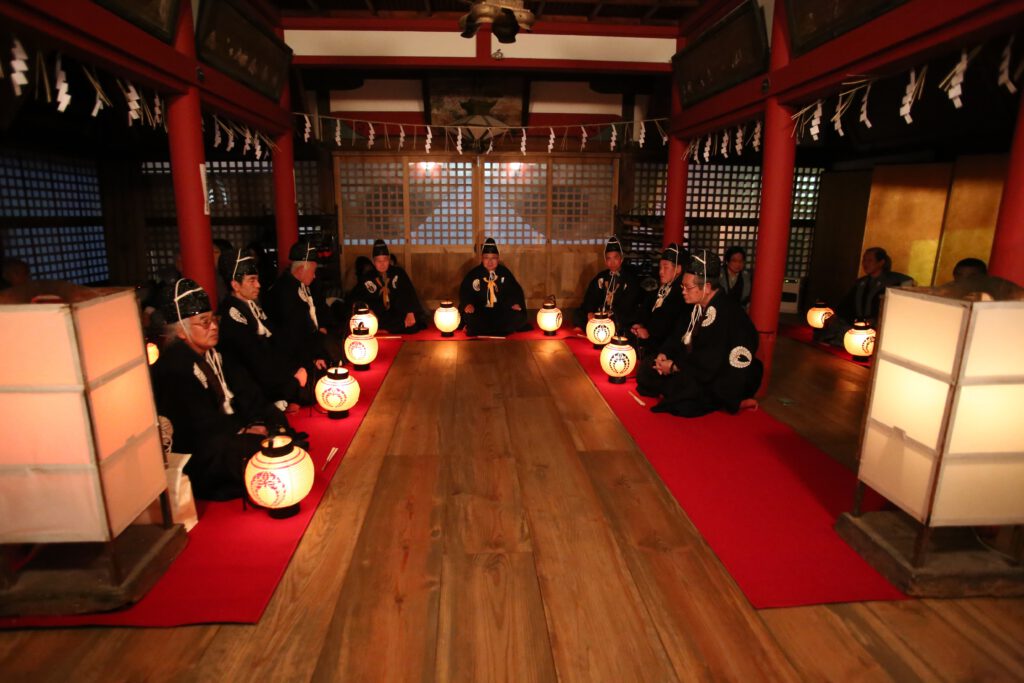 Igomori Festival: Wakidenomiya Shrine